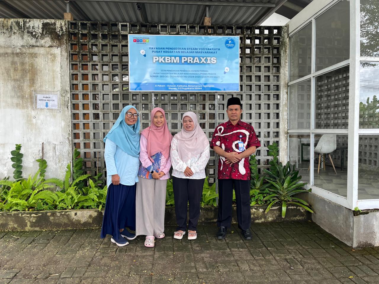 Progresi Inkuiri: Membangun Keterampilan STEAM Secara Bertahap ala Praxis High School